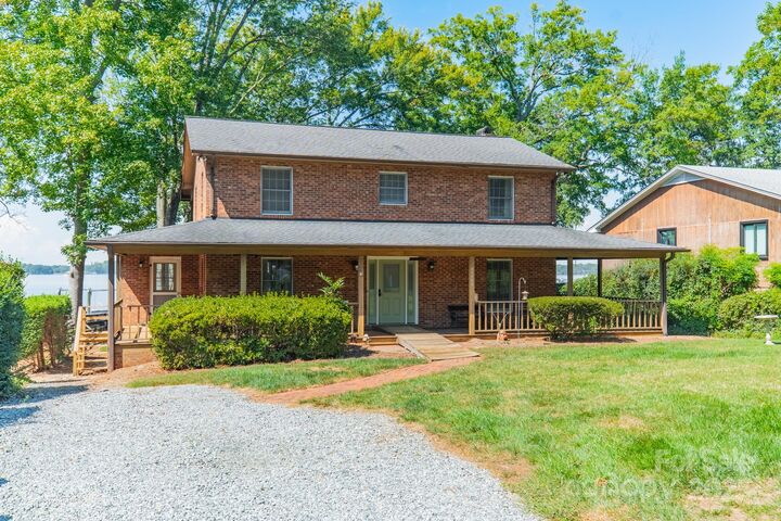 21107 Island Forest Drive  Cornelius NC 28031 photo