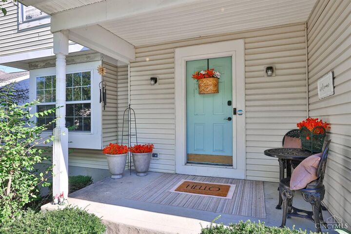 Property Photo:  2204 Woodacre Drive  OH 45231 