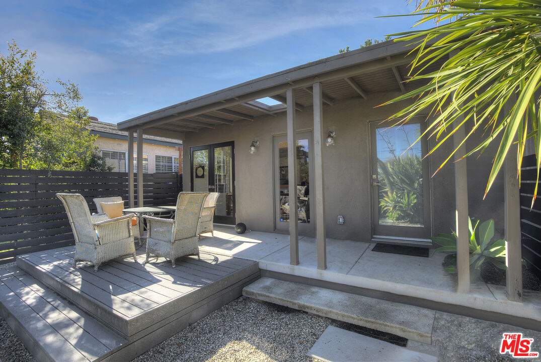 Property Photo:  3539 Greenwood Ave  CA 90066 