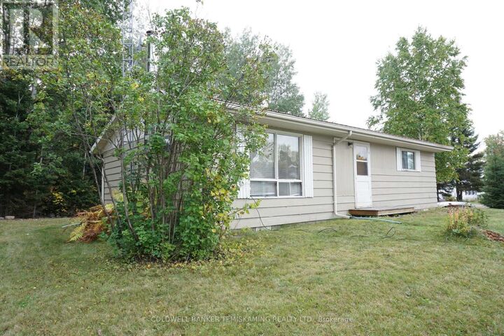 Property Photo:  30 Ninth Street East  ON P0J 1J0 
