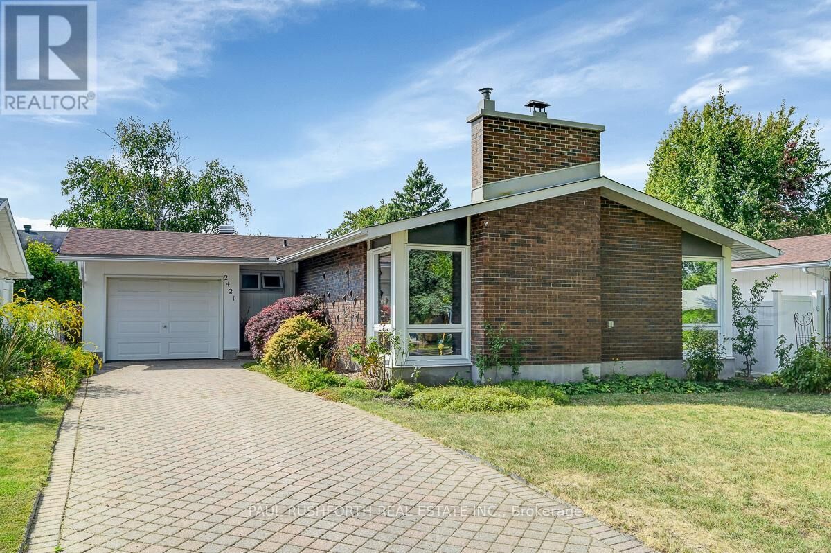 Property Photo:  2421 Ogilvie Road  ON K1J 7N3 