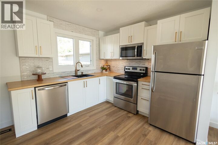 1308 Stadacona Street W  Moose Jaw SK S6H 6M9 photo