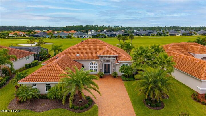 Property Photo:  2913 N Asciano Court  FL 32168