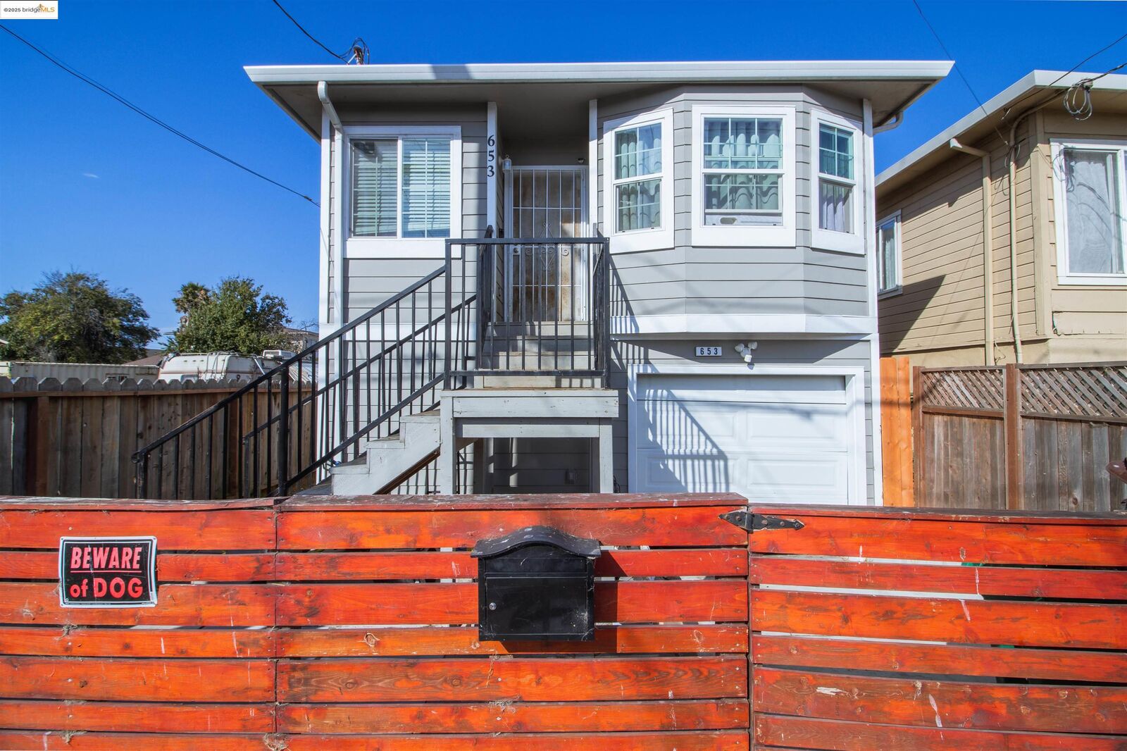 Property Photo:  653 2nd St  CA 94801 