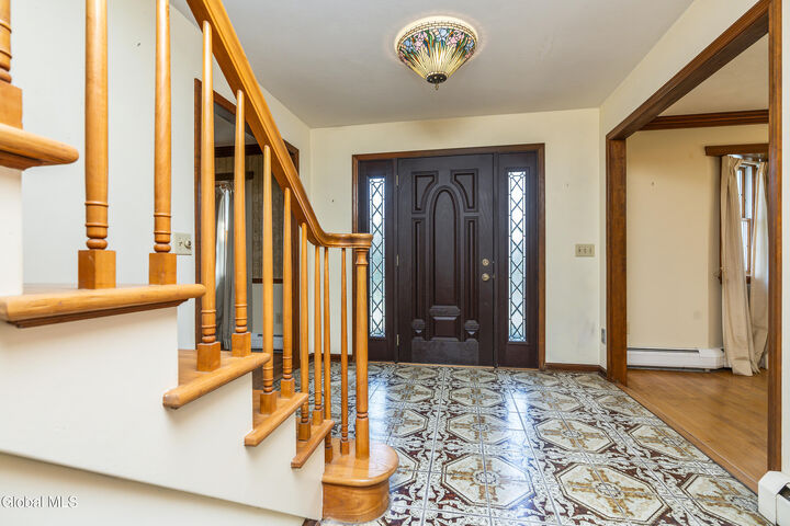 Property Photo: 1245 Viewmont Drive NY 12309