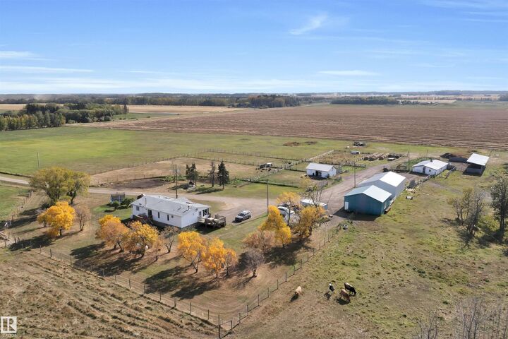 Property Photo:  49336 Range Road 20  AB T0C 2P0 