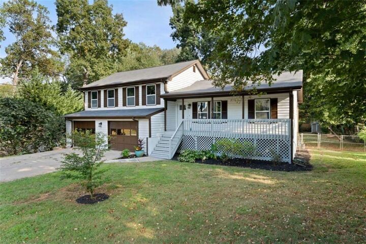 Property Photo:  318 Arbour Way  GA 30024 