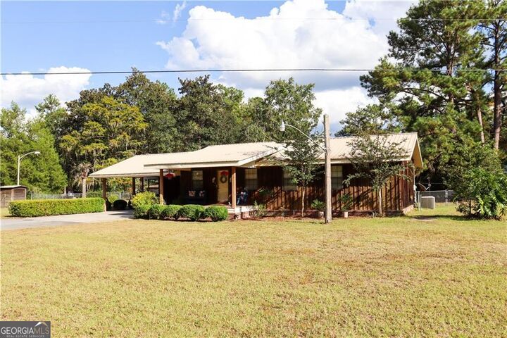 Property Photo:  220 Arthur Knowles Road  GA 31537 