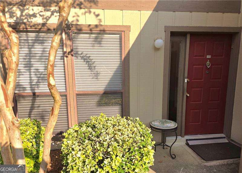 Property Photo:  605 Woodcliff Drive  GA 30350