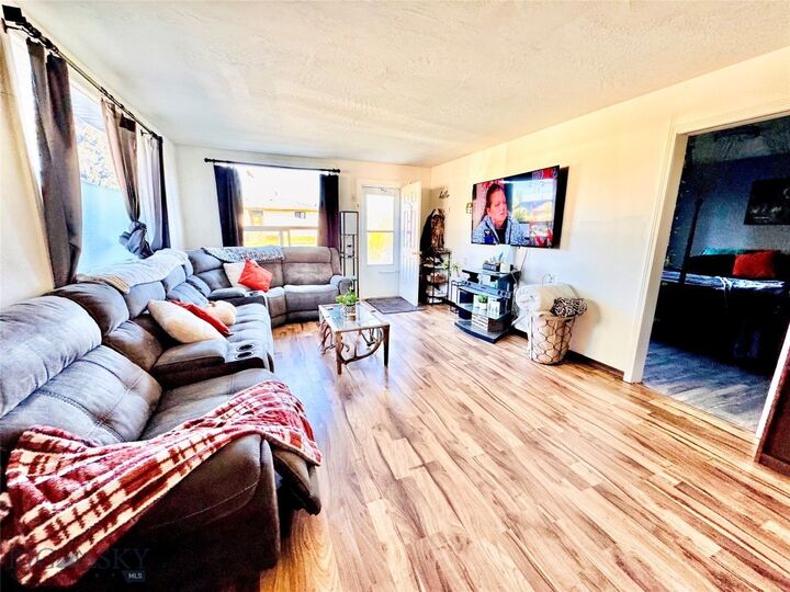 Property Photo:  2410 Yale Avenue  MT 59701 
