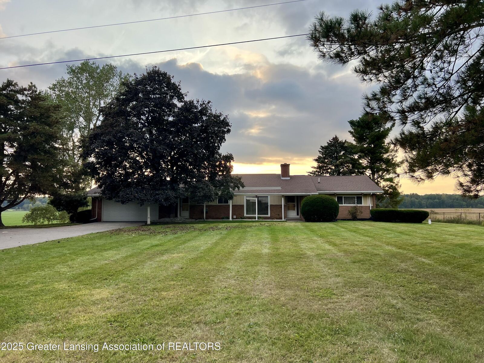 Property Photo: 3020 Aurelius Road MI 49264