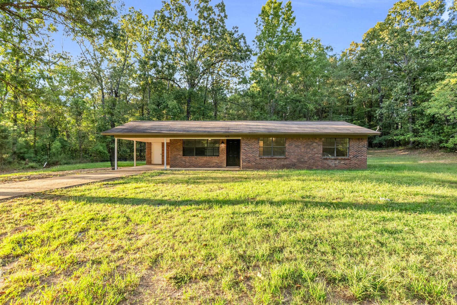 Property Photo: 4679 Lagrange Rd MS 39752