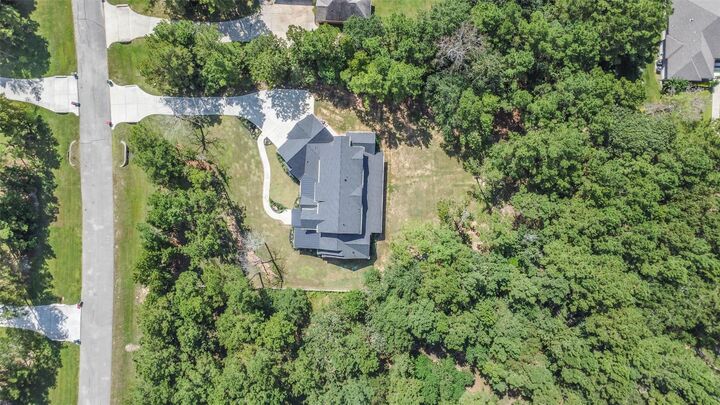 Property Photo: 13142 Royal Hill Court TX 77316