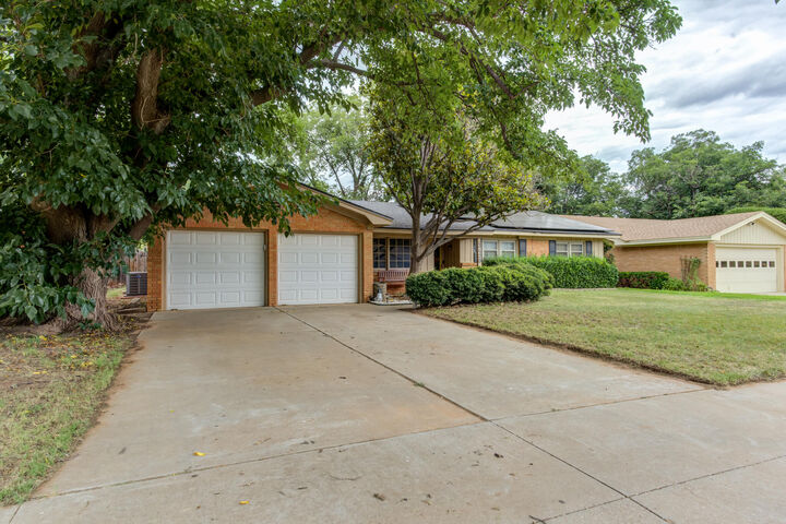 Property Photo: 3420 60th Street TX 79413