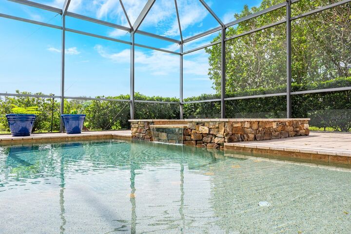 Property Photo:  9833 Hatton Circle  FL 32832 