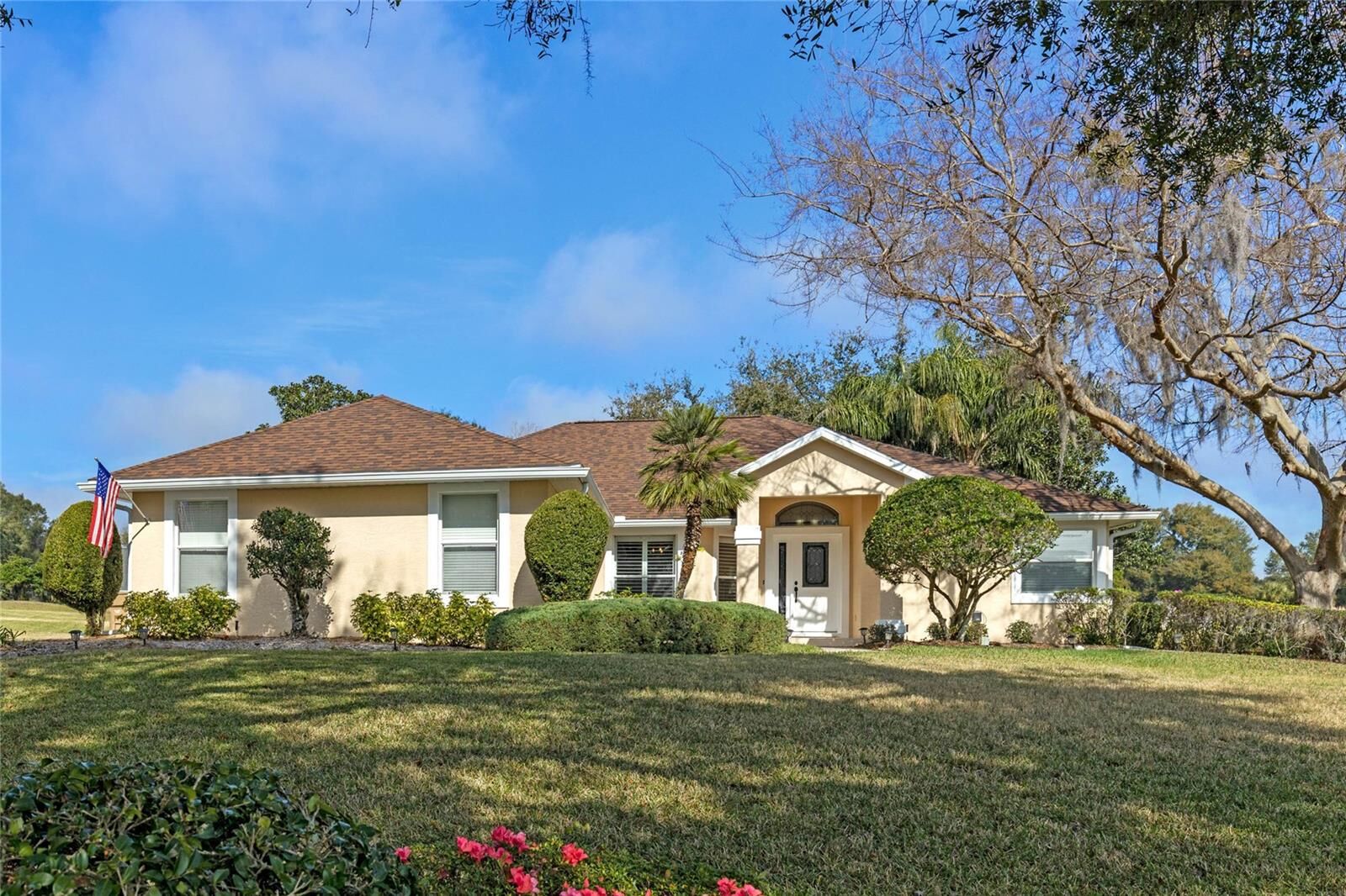 Property Photo:  39131 Griffin Landing  FL 32159 