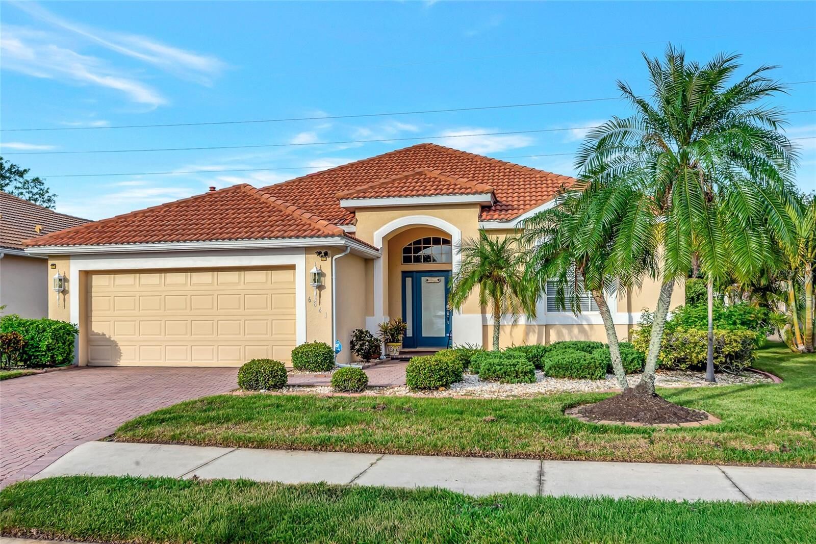 Property Photo:  6841 74th Street Circle E  FL 34203 