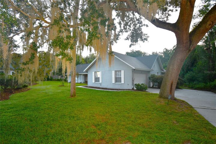 Property Photo:  611 Old Eustis Road  FL 32757 