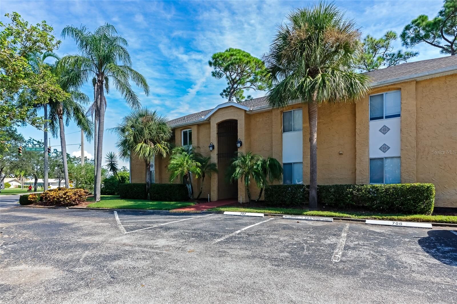 Property Photo:  1705 Parakeet Way 707  FL 34232 