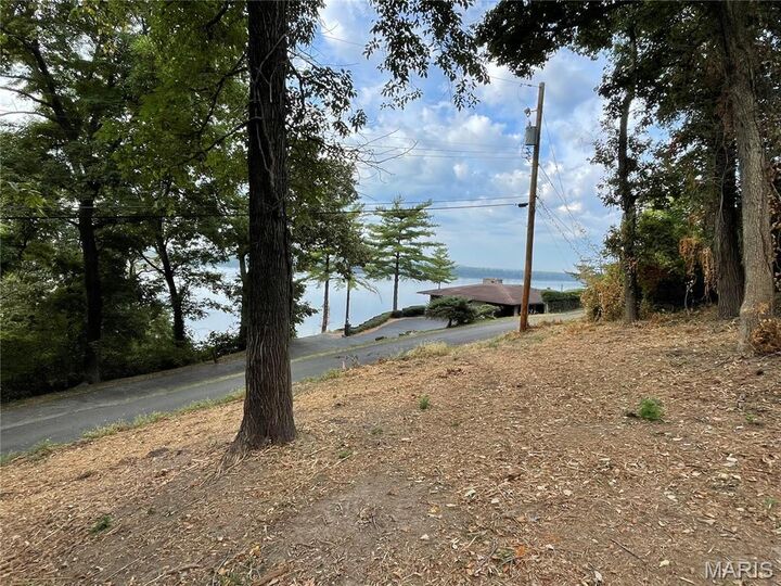 Property Photo:  3100 Illini Trail  IL 62035 