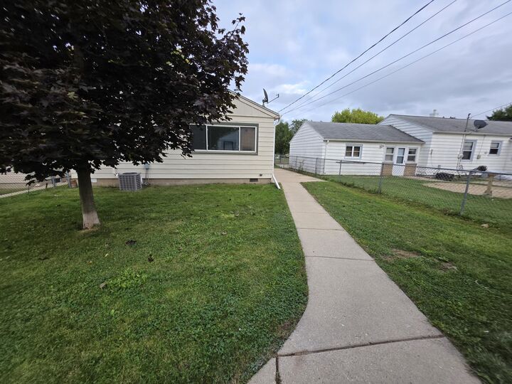 Property Photo:  2967 S 50th St  WI 53219 