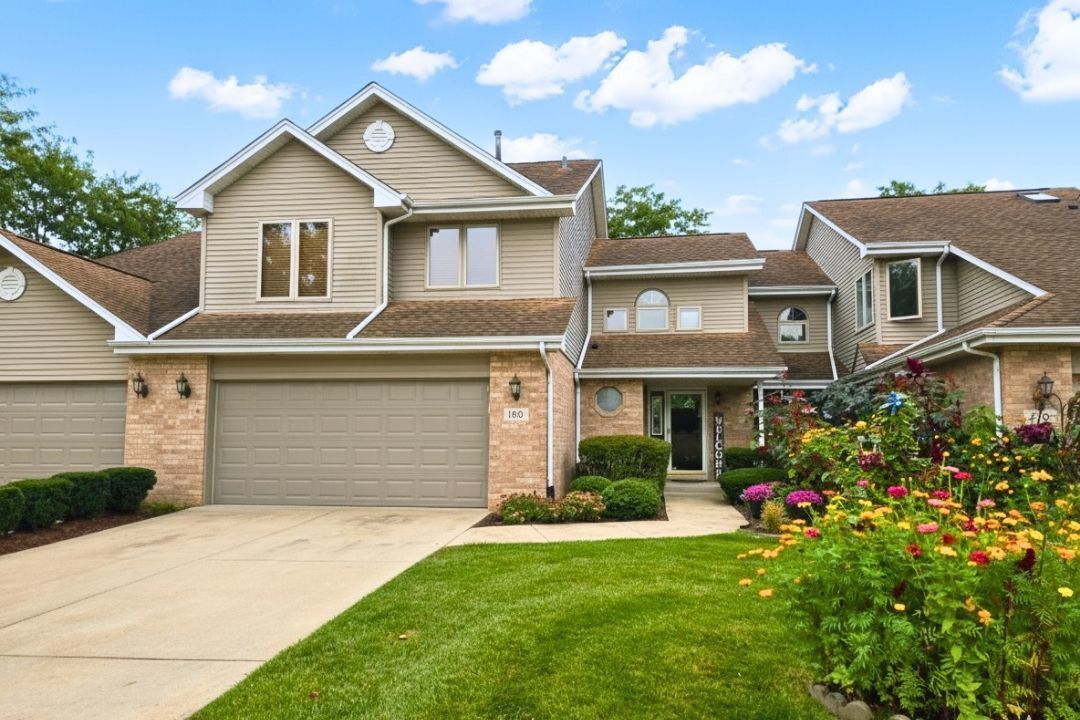 Property Photo: 180 Grove Court IL 60439