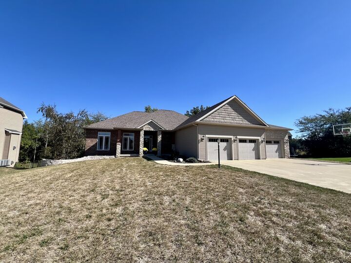 Property Photo:  2112 Slade Lane  IL 61853