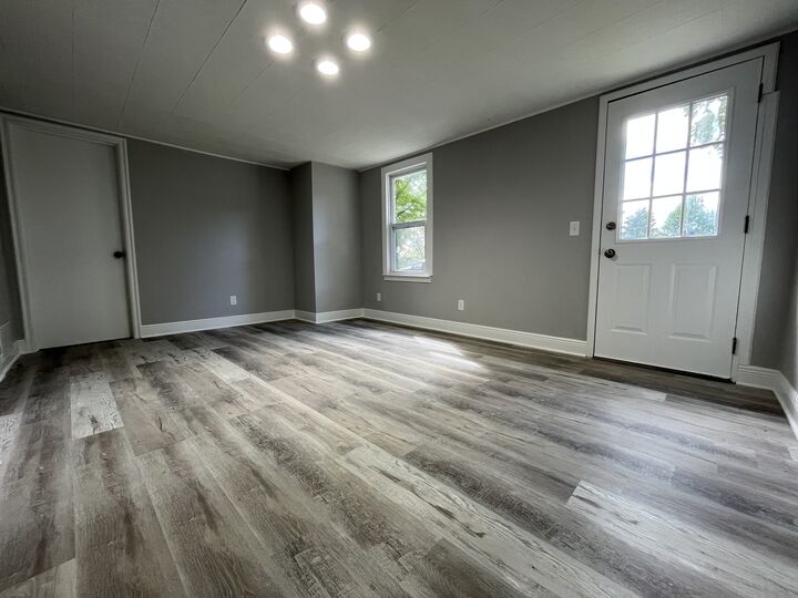 Property Photo:  836 S Sumner Avenue  IL 60505 