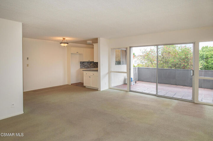Property Photo:  5300 Fairview Boulevard 25  CA 90056 