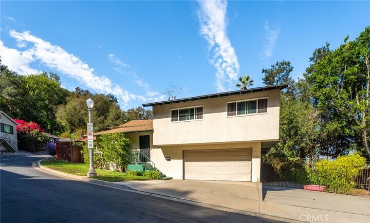 Property Photo:  1625 Silver Oak Terrace  CA 90041