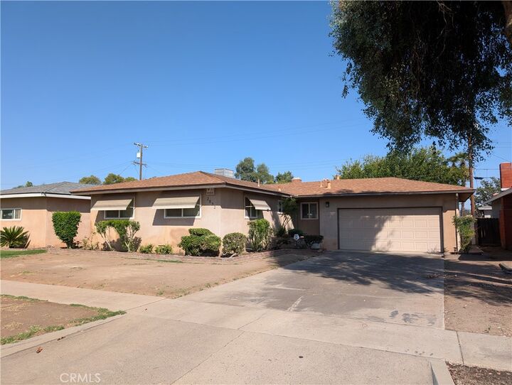 Property Photo:  2832 N Hacienda  CA 93705 