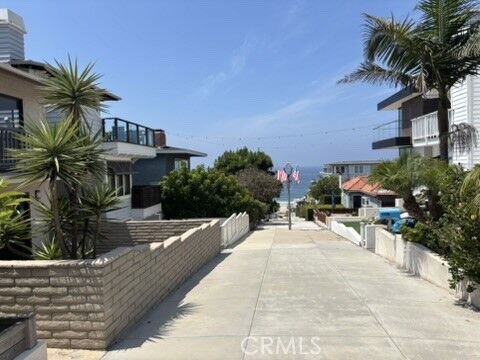Property Photo: 312 18th Street CA 90266