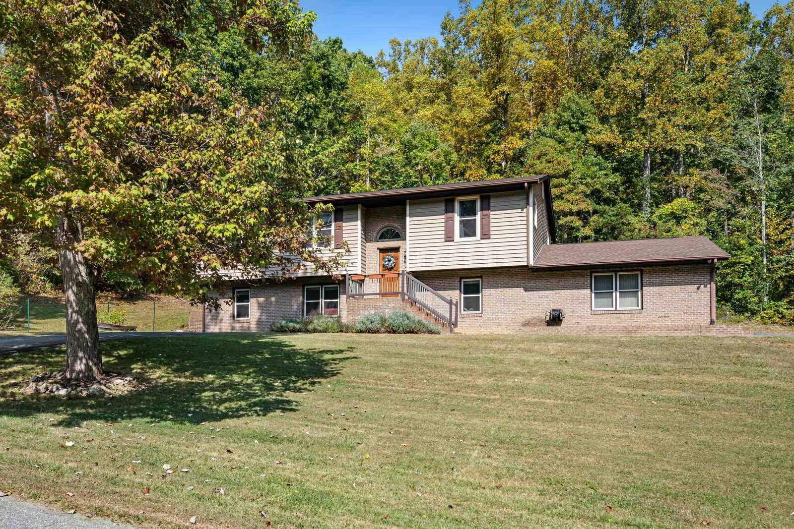 Property Photo: 1720 Blake Drive VA 24073