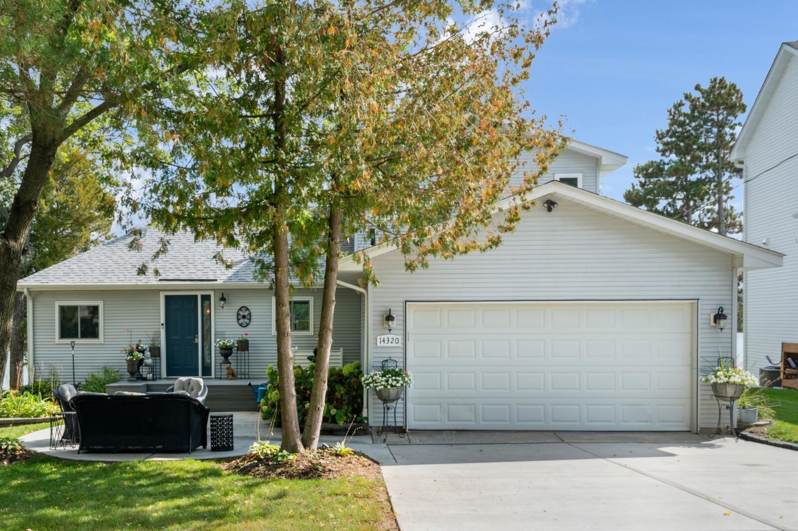 Property Photo: 14320 284th Avenue NW MN 55398