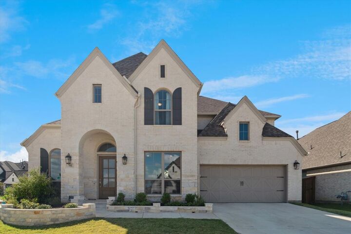Property Photo: 701 Prairie Court TX 75068