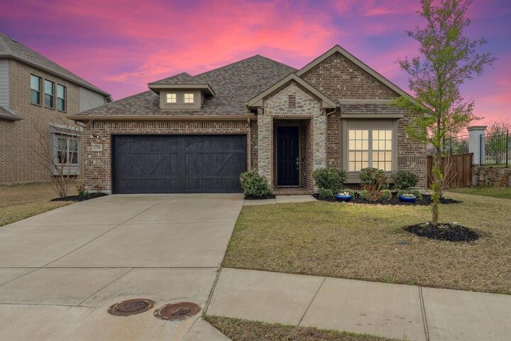 Property Photo: 1702 Gallant Fox Drive TX 75032