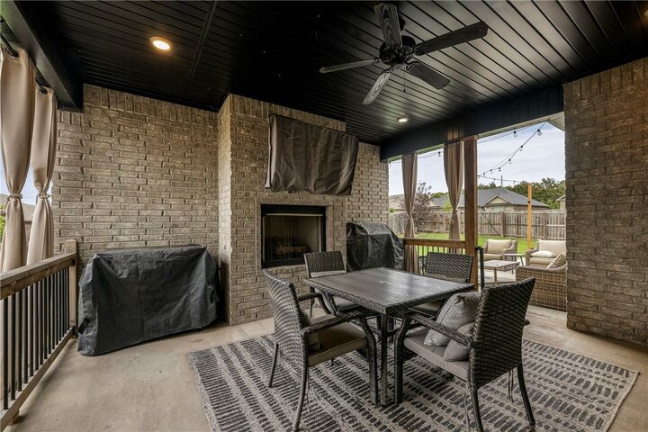 Property Photo:  201 Doral Drive  AR 72718 