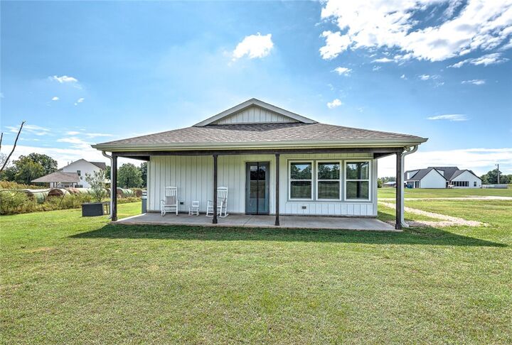 Property Photo: 1050 NW Daniels Road AR 72713