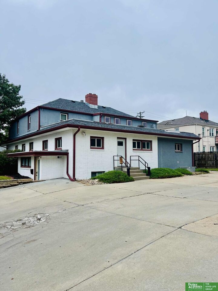 Property Photo:  5519 NW Radial Highway  NE 68104 