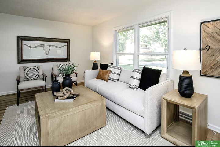 Property Photo:  906 Chisholm Trail  NE 68046 