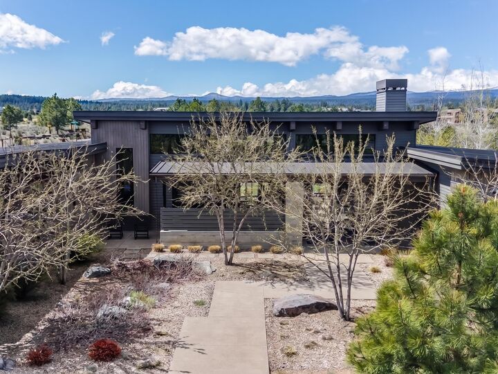 Property Photo:  61785 Hosmer Lake Drive  OR 97702 