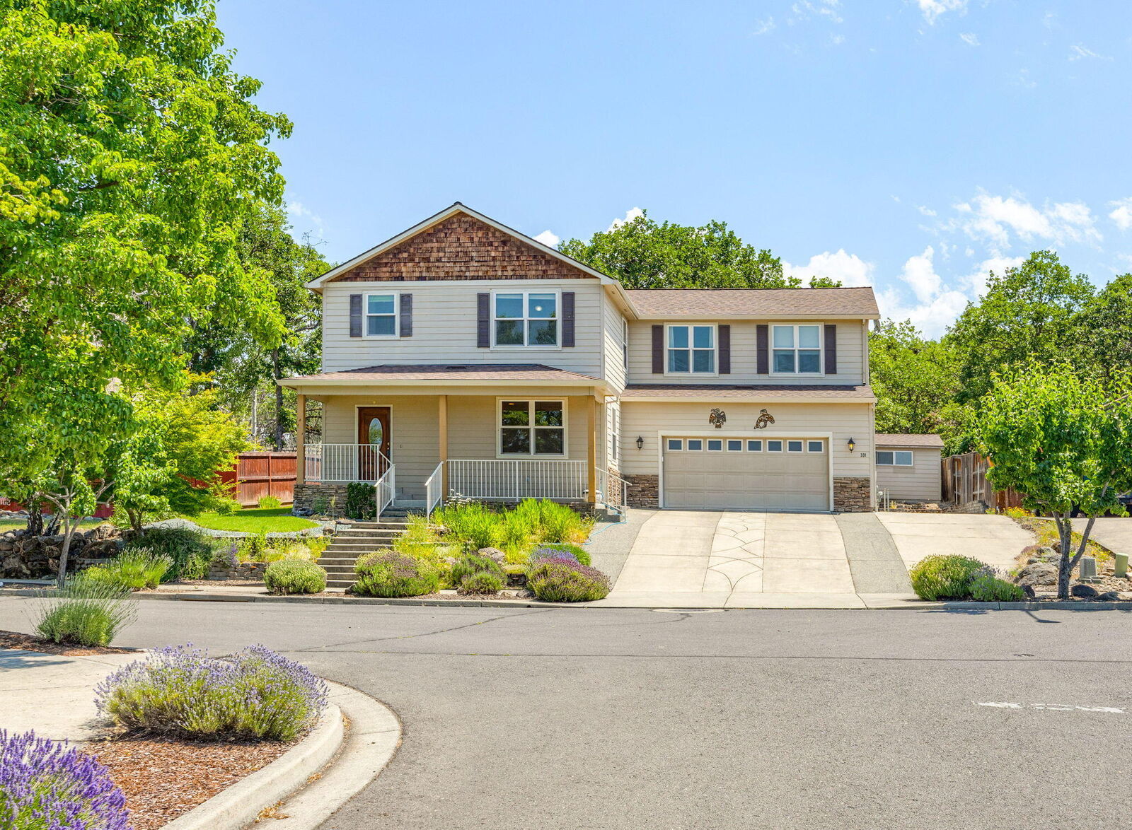 Property Photo:  331 Patricia Lane  OR 97524 