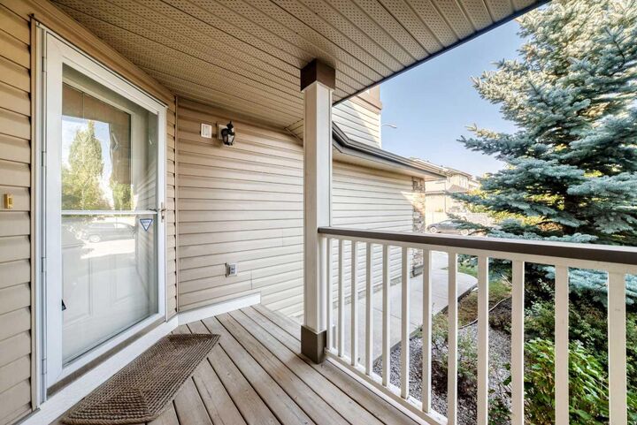Property Photo:  130 Panamount View NW  AB T3K 0A8 