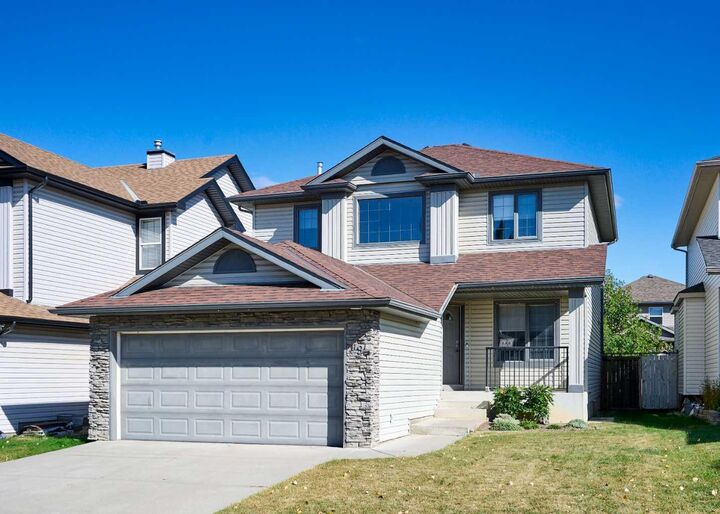 19 Westpoint Court SW  Calgary AB T3H 4M7 photo