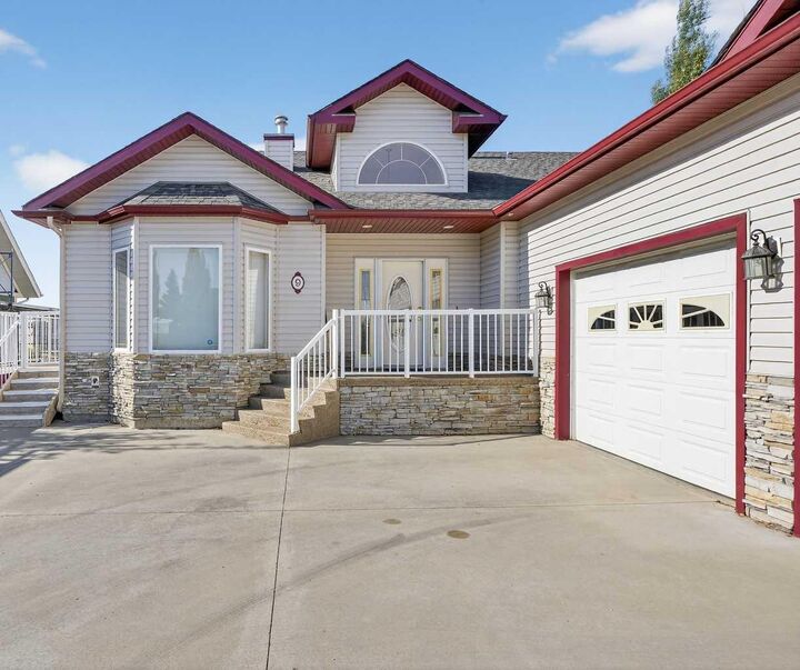 Photo de la propriété:  9 Park Lane  AB T4H 1W2 