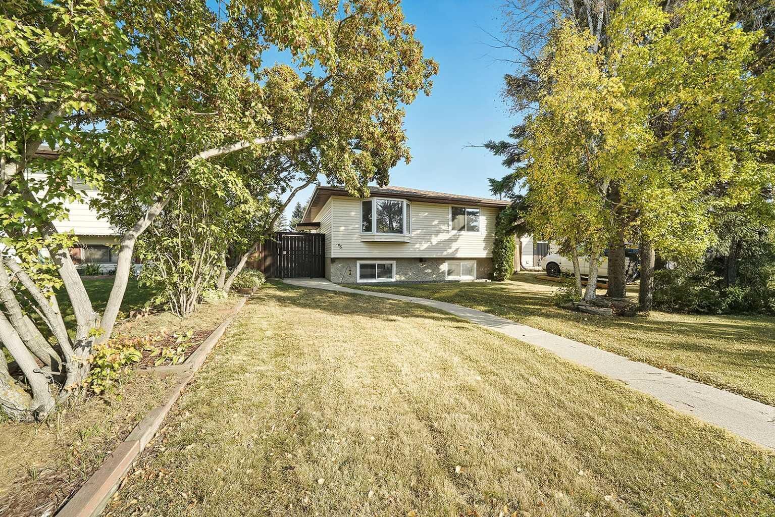 Property Photo:  105 Chappel Drive  AB T4P 2R6 
