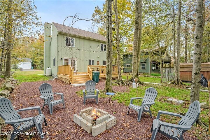 1789 Rolling Hills Drive  Tobyhanna PA 18466 photo