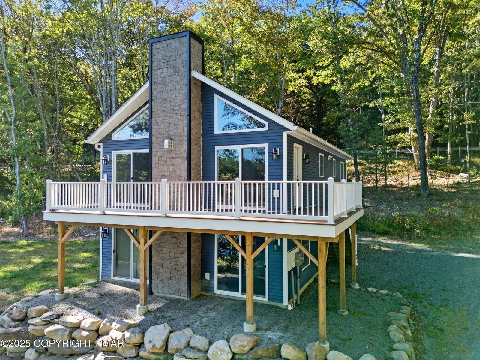 Property Photo: 114 Kemodobi Circle W PA 18328