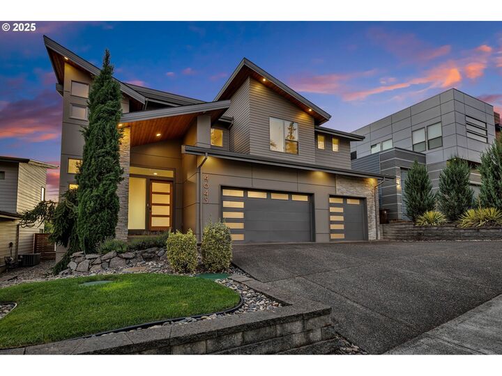 Property Photo:  4645 N Adams St  WA 98607 