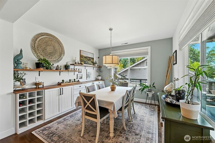 Property Photo: 12427 243rd Terrace NE WA 98053